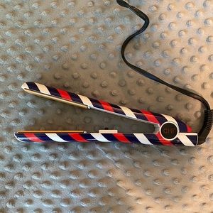 NEVER USED Chi Straightener